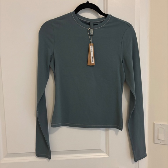 SKIMS Cotton Longsleeve - Picture 2 of 2